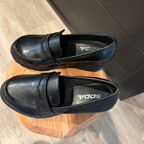 Black Chunky Heel Loafers - Picture 3 of 4